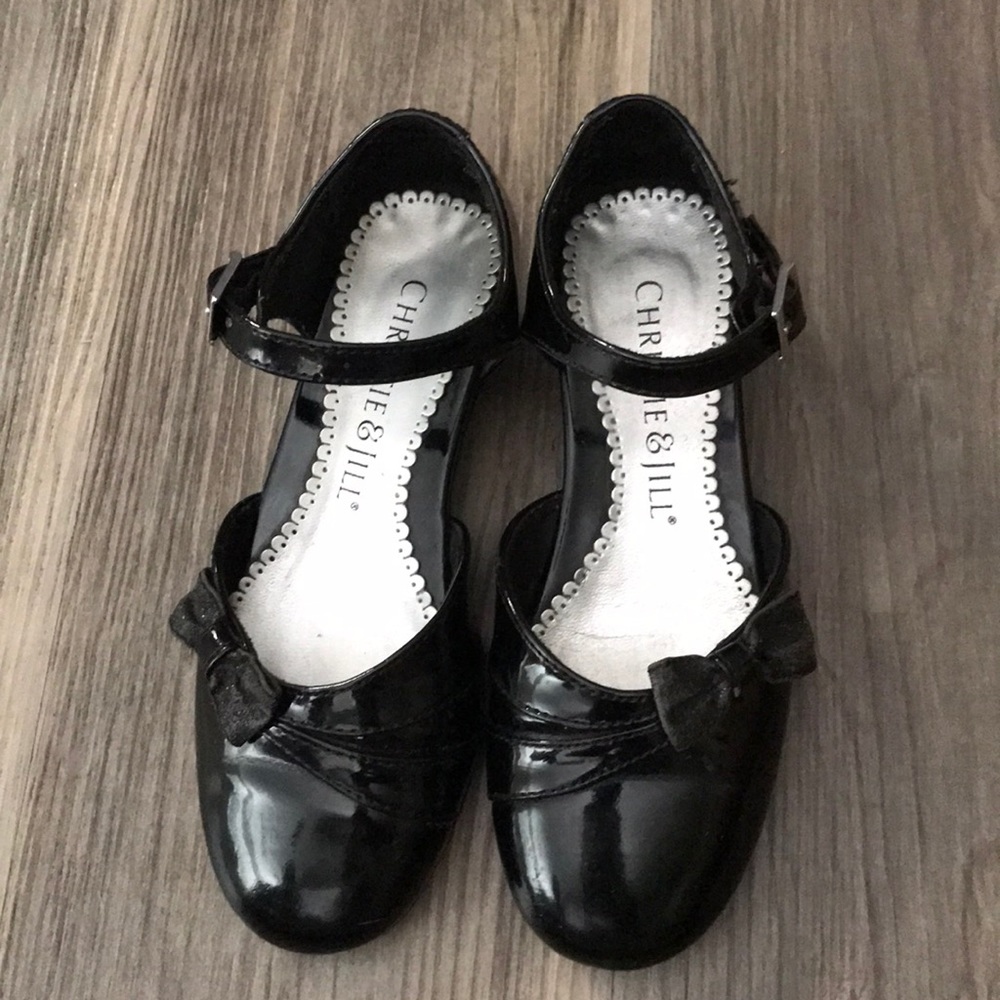 Black dress shoes for toddlers